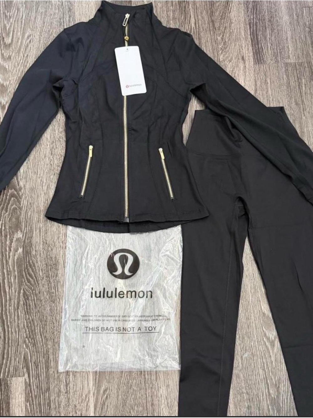 lululemon athletica Black Zip Jacket with High-Waist Black Leggings Small
